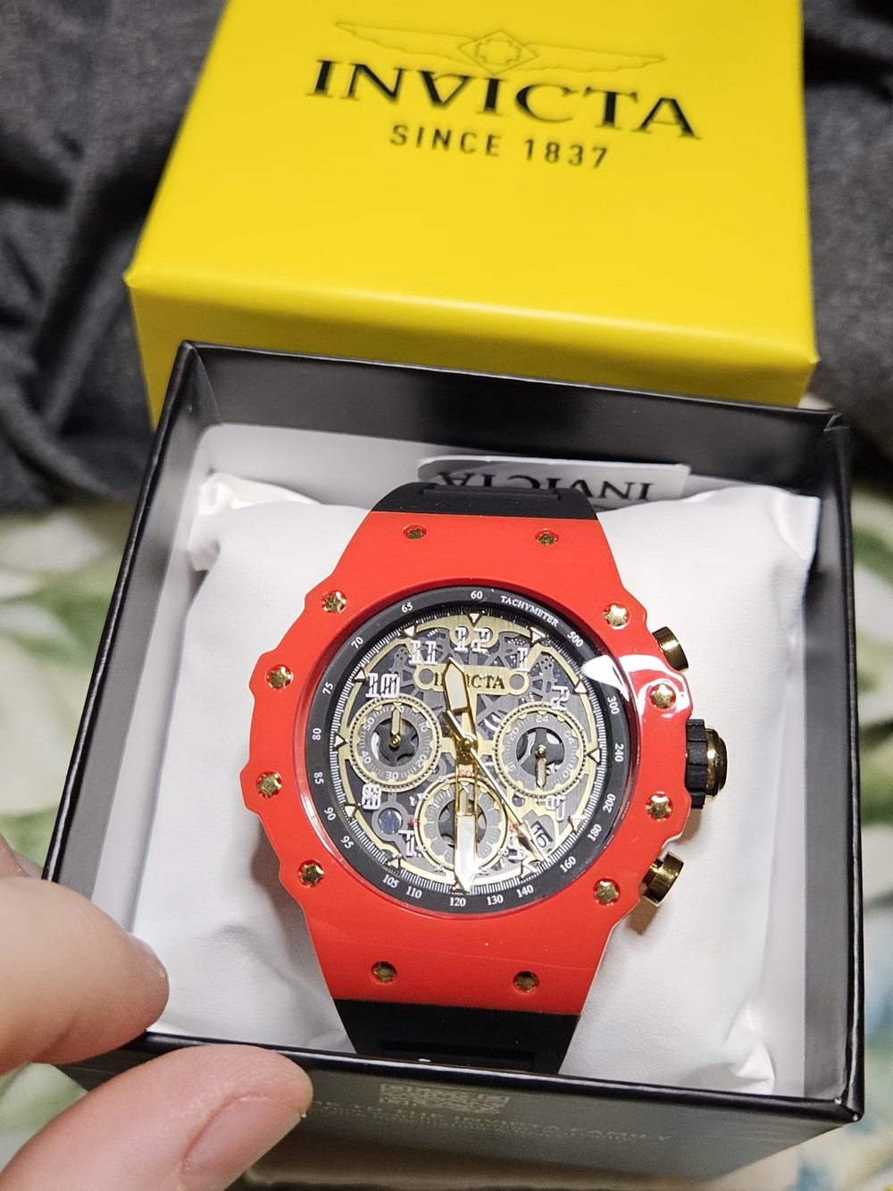 NWT Invicta Racing Vaulthan Red Chronograph Men’s Watch 69685 - NEW IN BOX